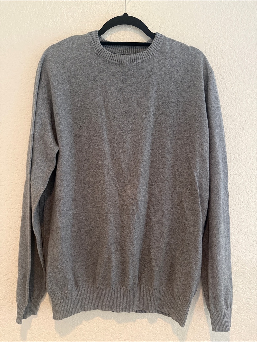 NWT Vuori Fluent Sweater - Gray